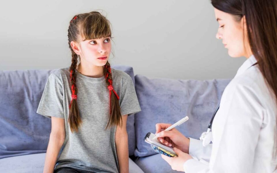 Primeira consulta ginecológica: quando levar sua filha ao ginecologista